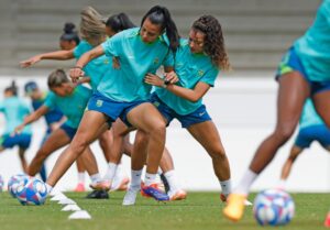 Seleção brasileira realiza treinamentos em Bordeaux para as Olimpíadas