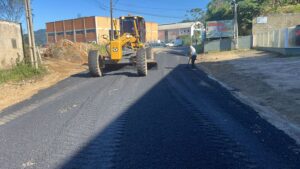 Trecho da estrada geral do Sertão dos Corrêa recebe novo asfalto