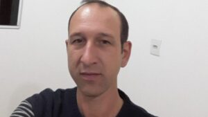 Borracheiro morre enquanto consertava caminhão em Camboriú