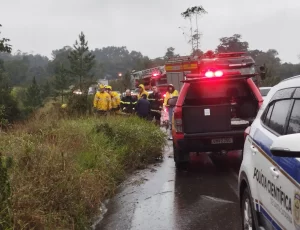 Acidente em Criciúma: veículo cai em ribanceira e motorista perde a vida