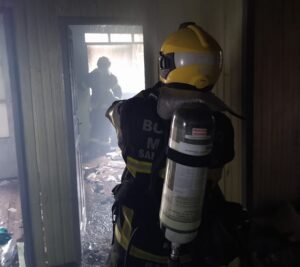 Saiba como evitar riscos de incêndio em fogões à lenha, lareira e aquecedores neste inverno