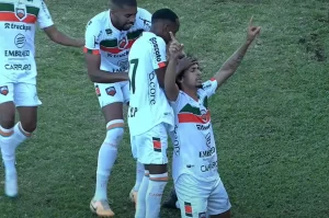 Camboriú vence Atlético Catarinense no Robertão