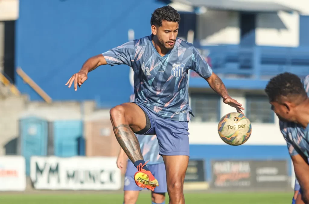 Caravaggio treina na Montanha para a semifinal da Série B