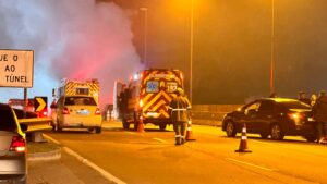 Colisão em veículo movido a gás GNV provoca explosão