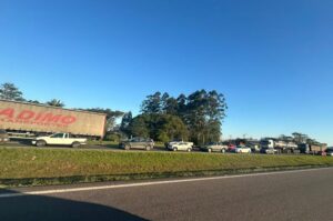 Congestionamento de oito quilômetros é registrado na BR-101/Sul