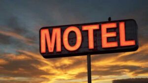 Polícia é acionada depois de homem se negar a pagar motel
