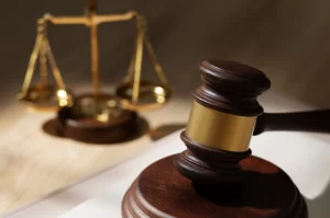 Homem é condenado a 16 anos de prisão por matar a esposa