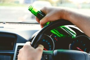 Motorista alcoolizado causa acidente grave em Imbituba