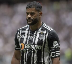 Atacante Hulk está fora do jogo contra o Criciúma