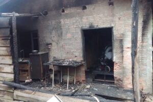 Incêndio devasta casa em Garopaba e deixa família desabrigada