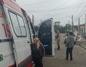 Mulher é atacada pelo próprio cão em Criciúma