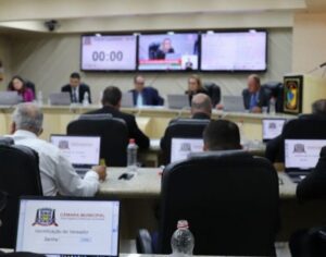 Requerimento sobre multas de trânsito é pauta na Câmara de Criciúma
