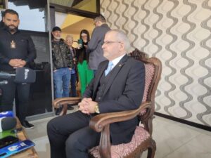 Advogado de Fernando de Fáveri descreve estado do prefeito na prisão