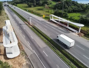 Atenção motorista: Trânsito na BR-101 será interrompido para obras de passarela