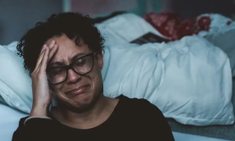 Casos de burnout entre mulheres crescem no último ano