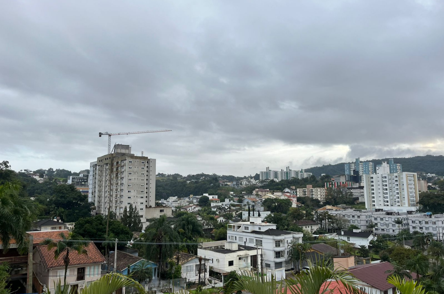 Chuva dá trégua e tempo volta a melhorar em Criciúma