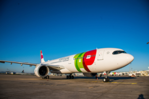 Rota aérea Florianópolis-Lisboa abre caminho para novo hub de cargas no sul do Brasil