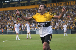 Eder anuncia aposentadoria e dará adeus aos gramados, mas não ao Criciúma