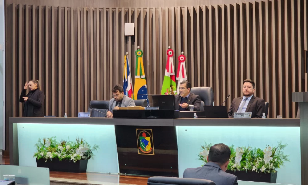 Vereadores desistem de renúncia ao cargo na mesa diretora da Câmara de Araranguá