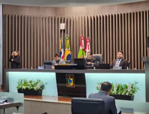 Vereadores desistem de renúncia ao cargo na mesa diretora da Câmara de Araranguá