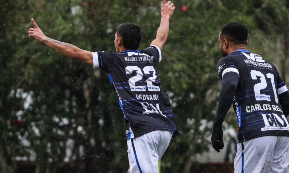 Tubarão aplica goleada no Atlético Catarinense fora de casa
