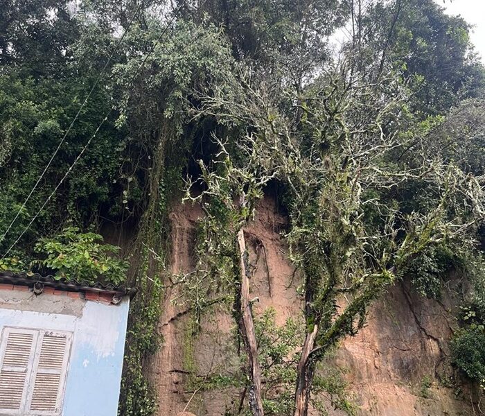 Moradores são orientados a abandonar residência em Criciúma