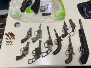 Oficina clandestina de armas de fogo é desarticulada em Santa Catarina