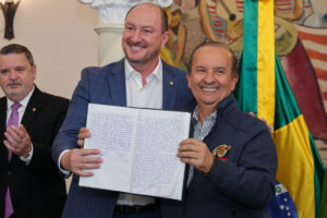 Mauro de Nadal assume Governo do Estado