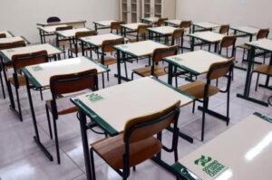 Governo do Estado investe menos do que o exigido em Educação