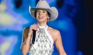 Ana Castela faz show em Itajaí em novembro
