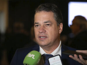 Rodrigo Minotto é o presidente interino da Alesc