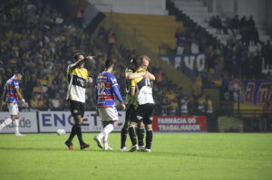 Tigre empata com o Fortaleza no HH