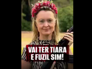 Felipe Neto x Júlia Zanata: a polêmica sobre a tiara de flores