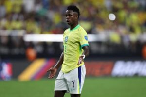 Vini Jr. pede desculpas por ter desfalcado Brasil em jogo decisivo