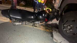 Motociclista morre em acidente com caminhão em Balneário Camboriú