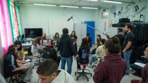 Projeto ensina cinema para estudantes de Bombinhas