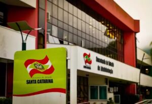Decisão do STF garante supersalário para ex-governadores de SC