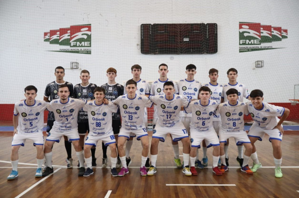 Representando o Tubarão, Criciúma Futsal leva 8 a 0