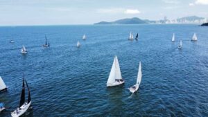 Balneário Camboriú disputa etapa do Circuito de Regatas Marina Itajaí
