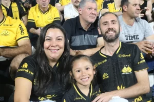 15 mil torcedores prestigiam despedida de Eder: veja fotos