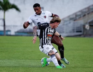 Figueirense leva virada do Botafogo-PB e deixa o G8 do Brasileirão da Série C