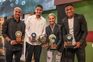 Caravaggio emplaca três jogadores e o técnico Cruz na Seleção da Série B