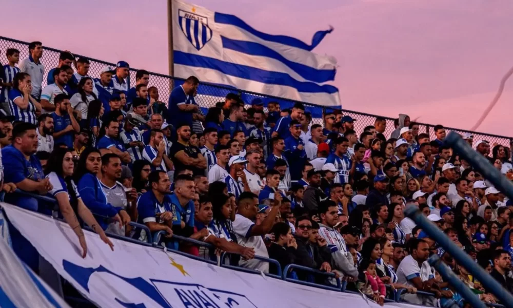Avaí comemora 102 anos de história