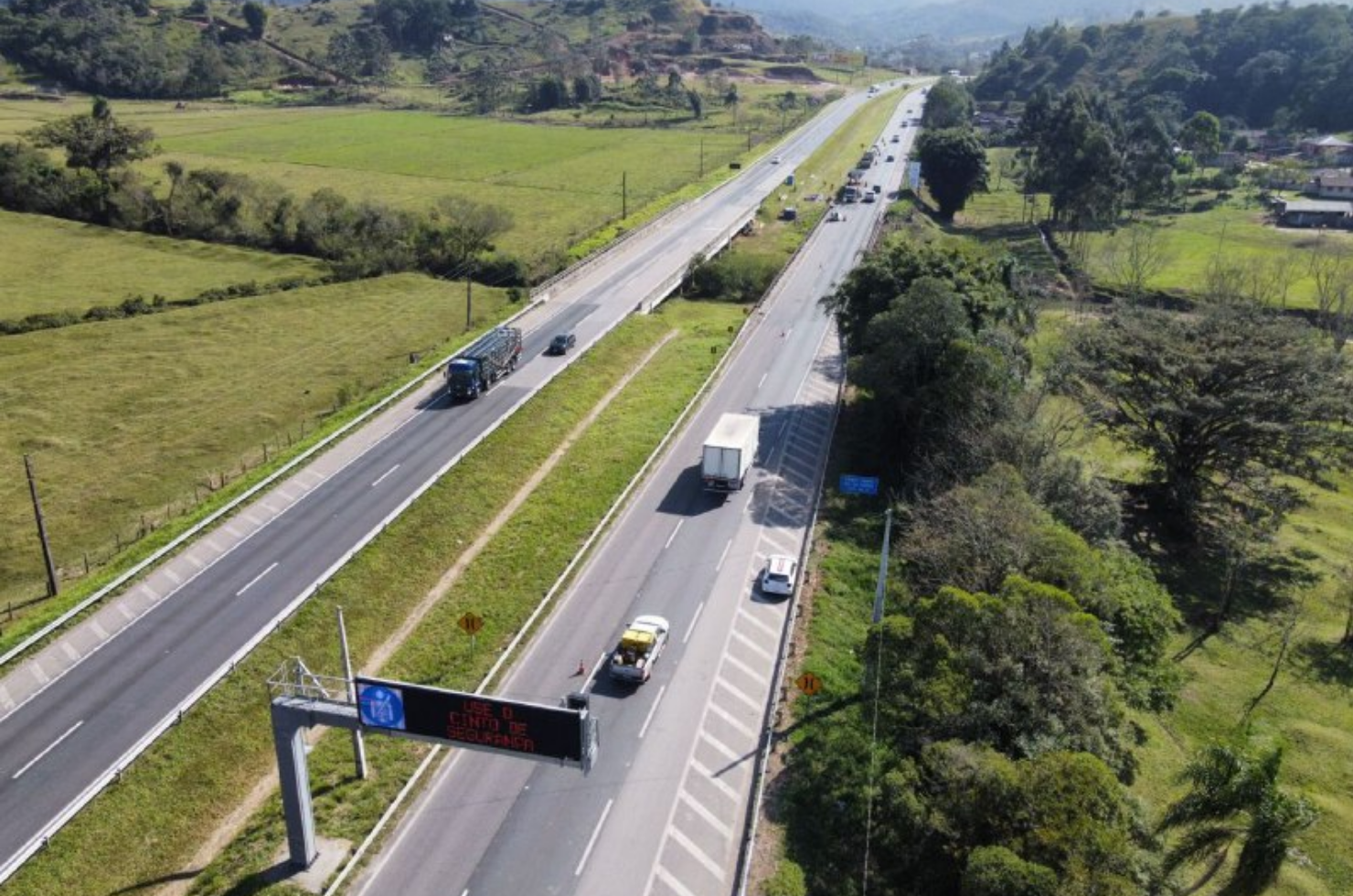 Obras de alargamento de ponte na BR-101 em Paulo Lopes é iniciada