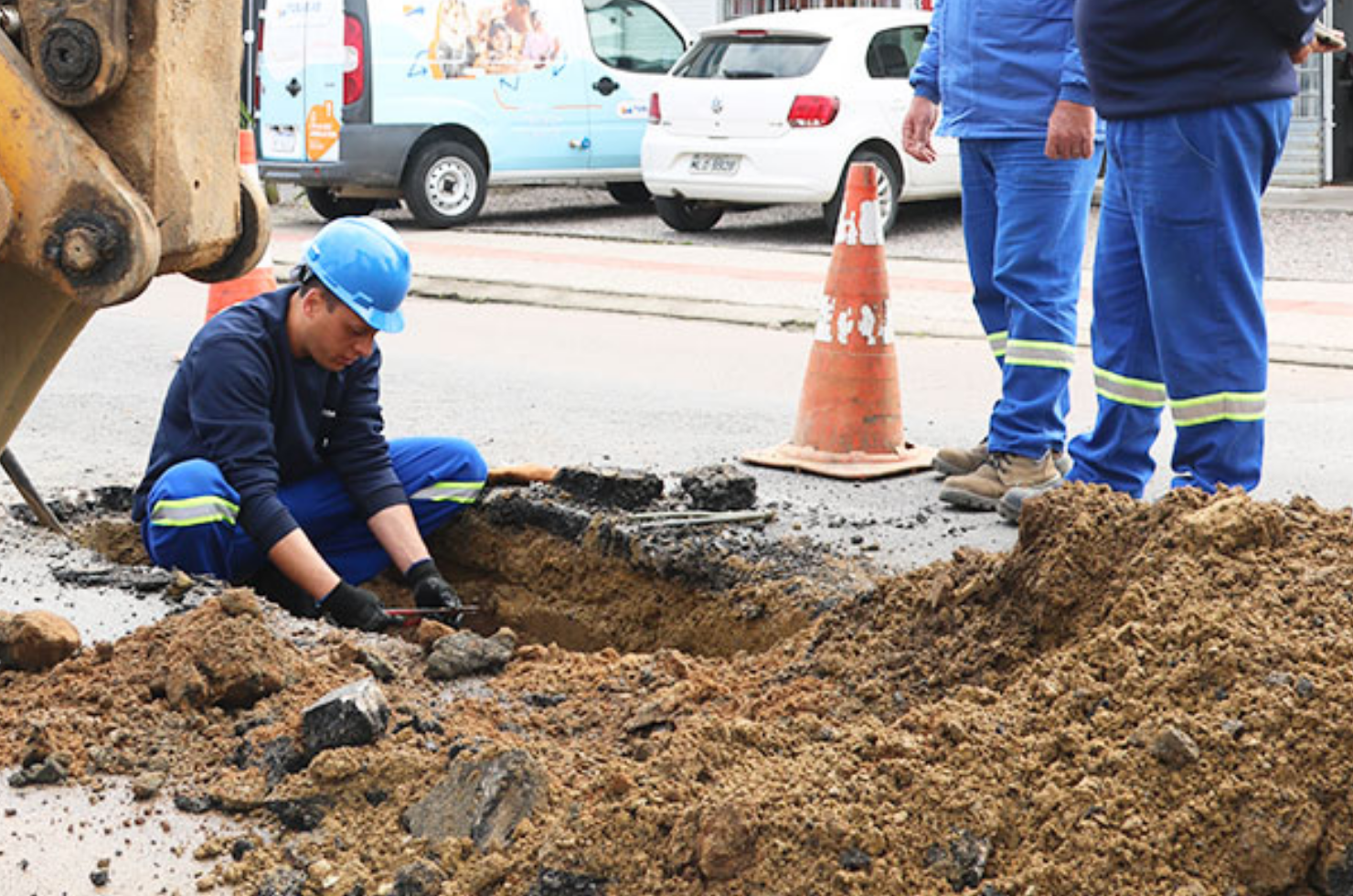 Tubarão recebe obras de expansão da rede de água