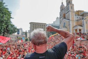 Candidatos não participam das inaugurações com Lula em SC