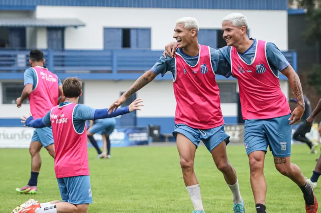 Elenco do Caravaggio em treino