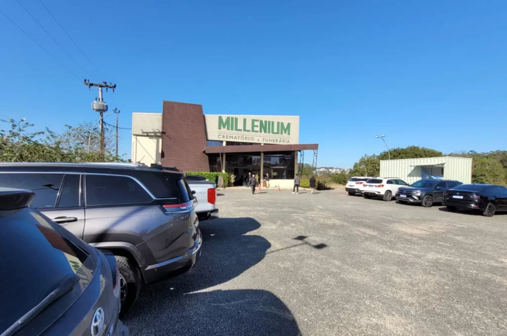 Crematório Millenium, onde está sendo realizado o velório de Ruy Hülse