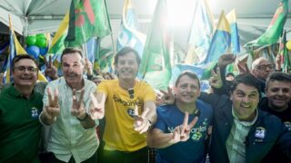 Anúncio ocorreu durante convenção realizada na noite de ontem (5); Paulinho da Meia Praia (MDB) foi confirmado o candidato a vice-prefeito (Foto: Divulgsç~so/SCTodoDia)