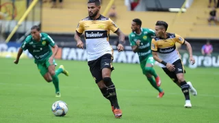 Primeira partida entre Criciúma e Cuiabá pela Série B do Campeonato Brasileiro 2019